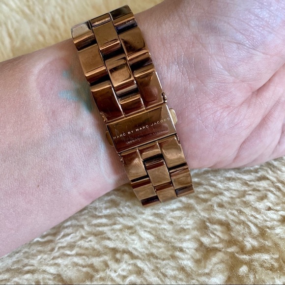 Rose Gold Marc Jacobs watch - Picture 4 of 6